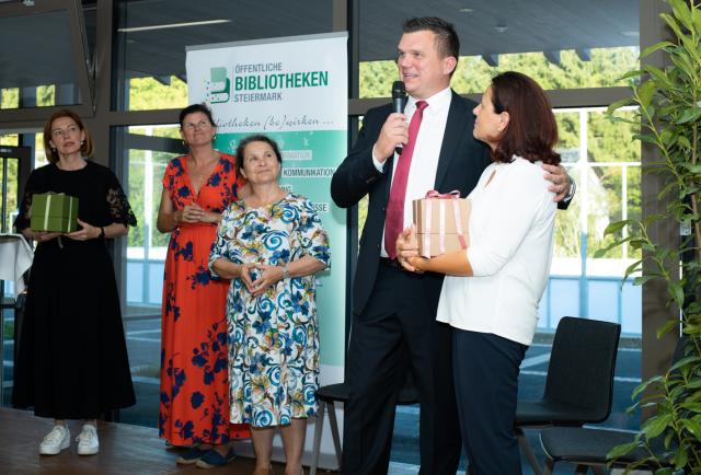 Eröffnungsfeier der neuen Bibliothek Hitzendorf
