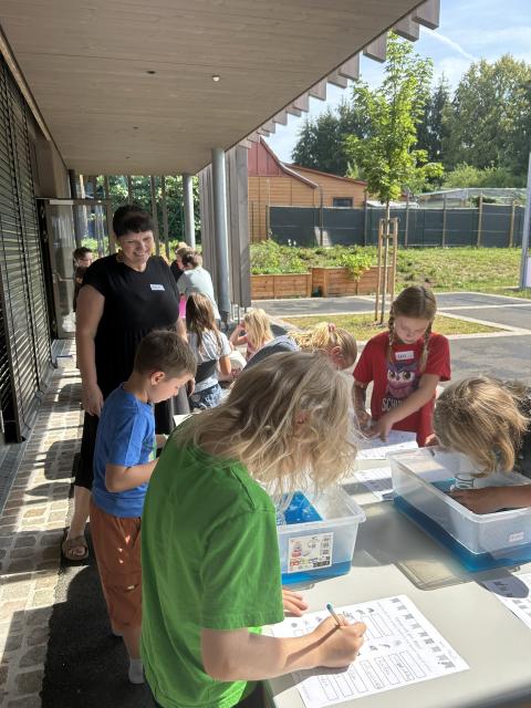 Ferienprogramm für Kinder in der Bibliothek Hitzendorf 