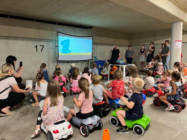 Ferienprogramm für Kinder in der Bibliothek Hitzendorf 
